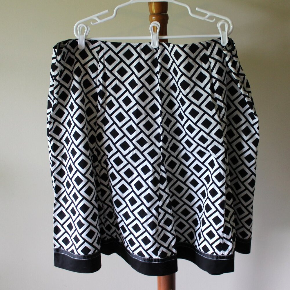 Cato Geometric Pattern Skirt - Picture 1 of 3
